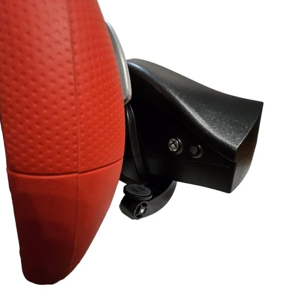 Thrustmaster Ferrari 458 Spider Racing Wheel and Pedals for Xbox One - Picture 9 of 14